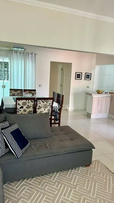 Casa com 3 quartos à venda, 200m2 em Jardim da Alvorada, Nova Odessa - SP - imagem 3 Foto 3 de Casa com 3 quartos à venda, 200m2 em Jardim da Alvorada, Nova Odessa - SP