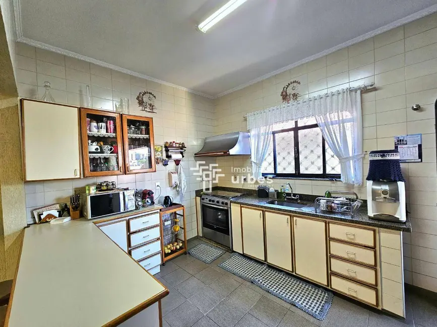 Foto 9 de Casa com 3 quartos à venda, 300m2 em Jardim São Paulo, Americana - SP