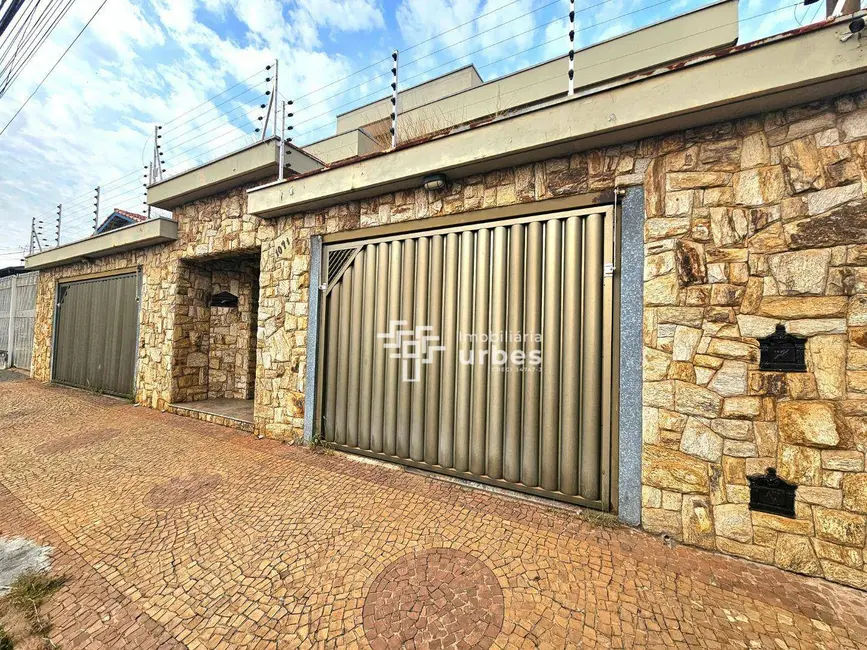 Foto 1 de Casa com 3 quartos à venda, 543m2 em Vila Jones, Americana - SP