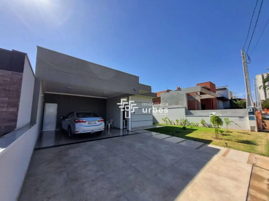 Foto 3 de Casa de Condomínio com 3 quartos à venda, 300m2 em Estância Hípica, Nova Odessa - SP