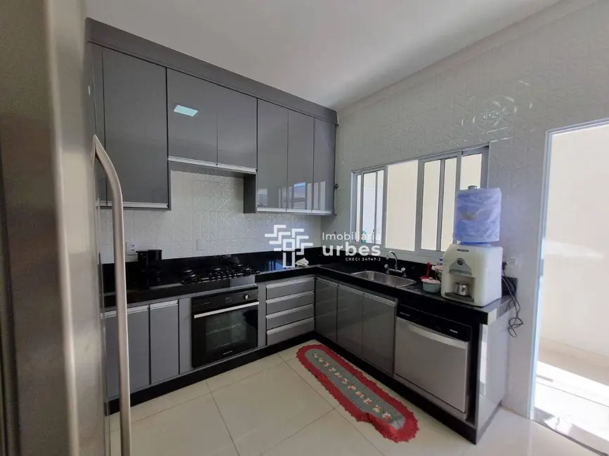 Foto 9 de Casa de Condomínio com 3 quartos à venda, 300m2 em Estância Hípica, Nova Odessa - SP