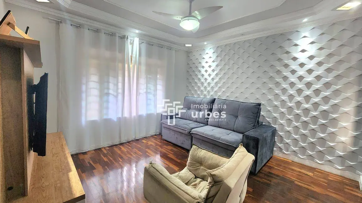 Foto 2 de Casa com 4 quartos à venda, 300m2 em Parque Gramado, Americana - SP