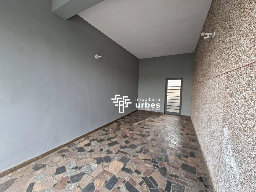 Foto 3 de Casa com 4 quartos para alugar, 208m2 em Jardim São Paulo, Americana - SP