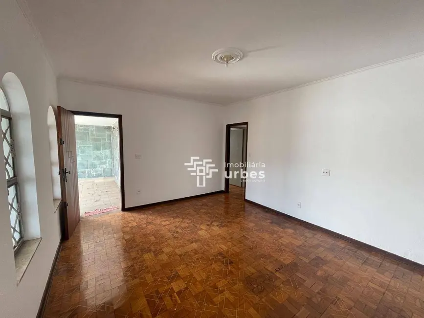 Casa com 3 quartos à venda, 260m2 em Chácara Machadinho I, Americana - SP - imagem 3 Foto 3 de Casa com 3 quartos à venda, 260m2 em Chácara Machadinho I, Americana - SP