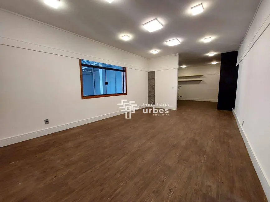 Casa com 3 quartos à venda, 450m2 em Jardim Colina, Americana - SP - imagem 8 Foto 8 de Casa com 3 quartos à venda, 450m2 em Jardim Colina, Americana - SP