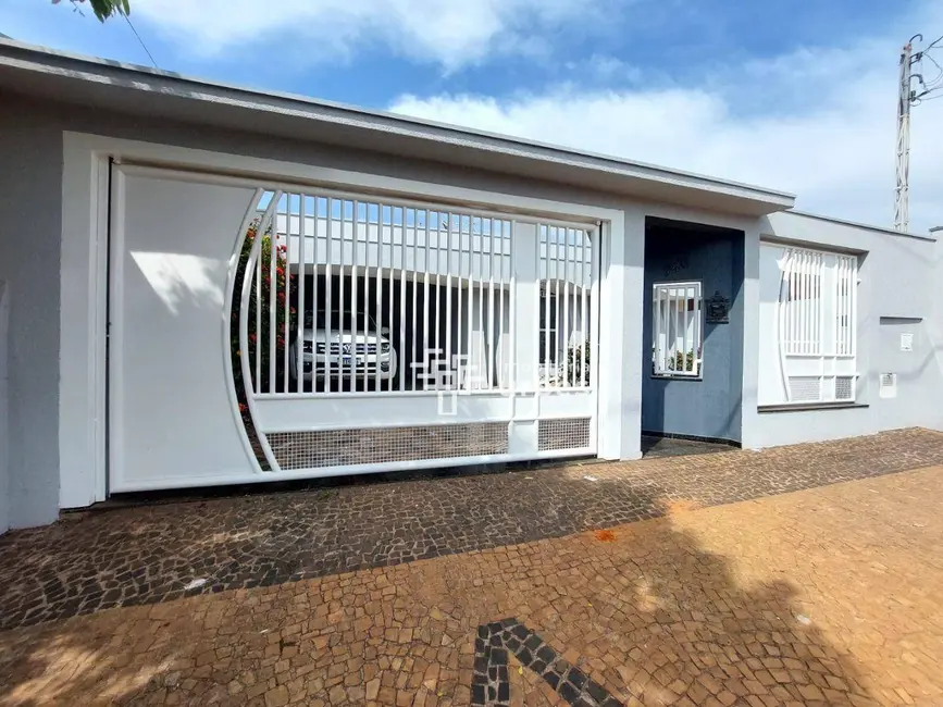 Foto 1 de Casa com 2 quartos para alugar, 300m2 em Cidade Jardim II, Americana - SP