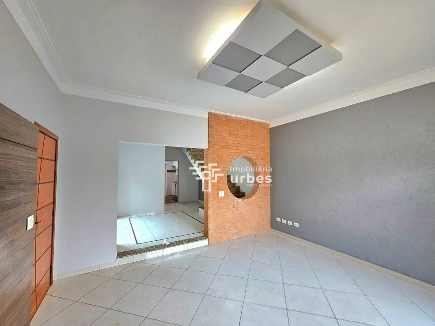Foto 1 de Casa com 3 quartos à venda, 150m2 em Parque Universitário, Americana - SP