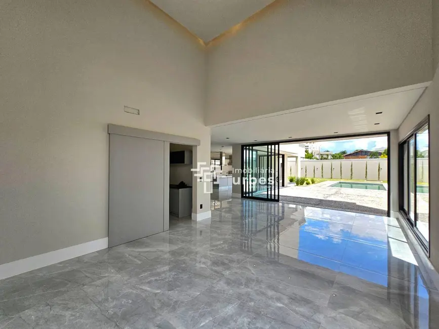 Foto 5 de Casa com 4 quartos para alugar, 615m2 em Jardim América, Paulinia - SP