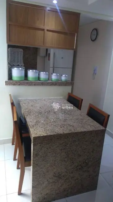 Foto 3 de Apartamento com 2 quartos à venda, 43m2 em Jardim Mirandola, Americana - SP