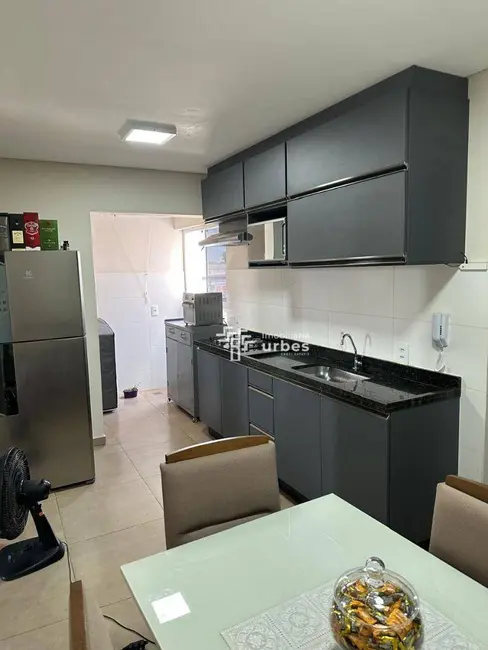 Foto 2 de Apartamento com 2 quartos à venda, 62m2 em Parque Novo Mundo, Americana - SP