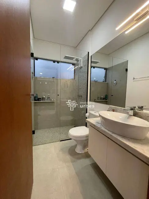 Foto 9 de Casa de Condomínio com 3 quartos à venda, 250m2 em Sumare - SP