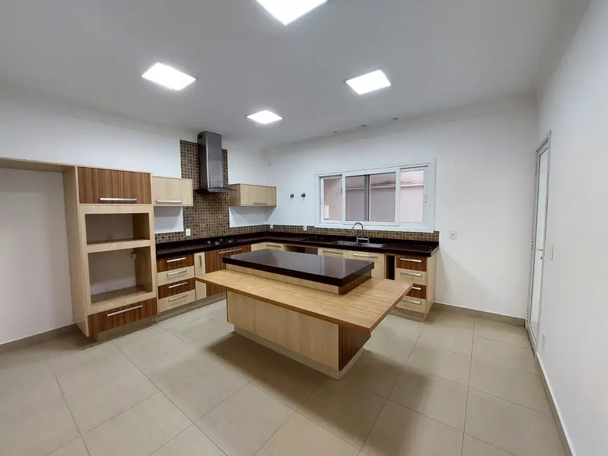 Casa de Condomínio com 4 quartos para alugar, 375m2 em Jardim Trípoli, Americana - SP - imagem 9 Foto 9 de Casa de Condomínio com 4 quartos para alugar, 375m2 em Jardim Trípoli, Americana - SP
