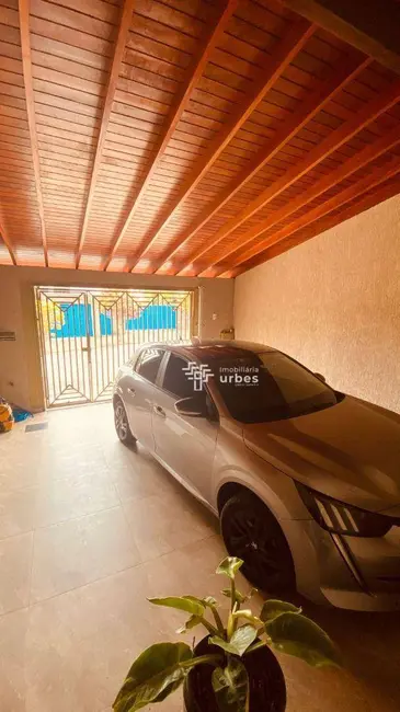 Casa com 3 quartos à venda e para alugar, 260m2 em Riviera Tamborlim, Americana - SP - imagem 3 Foto 3 de Casa com 3 quartos à venda e para alugar, 260m2 em Riviera Tamborlim, Americana - SP