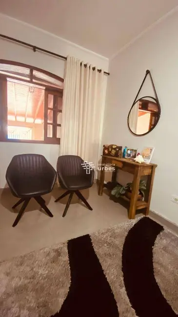 Casa com 3 quartos à venda e para alugar, 260m2 em Riviera Tamborlim, Americana - SP - imagem 5 Foto 5 de Casa com 3 quartos à venda e para alugar, 260m2 em Riviera Tamborlim, Americana - SP