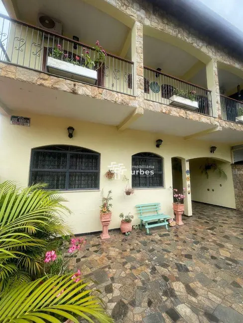 Foto 4 de Casa com 3 quartos à venda, 208m2 em Chácara Machadinho I, Americana - SP