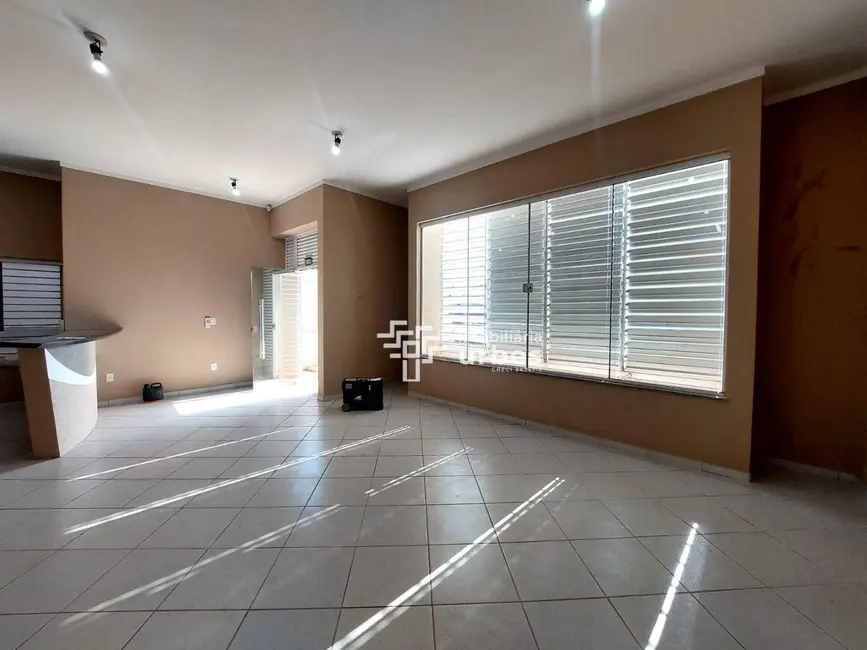 Foto 4 de Casa para alugar, 350m2 em Vila Medon, Americana - SP