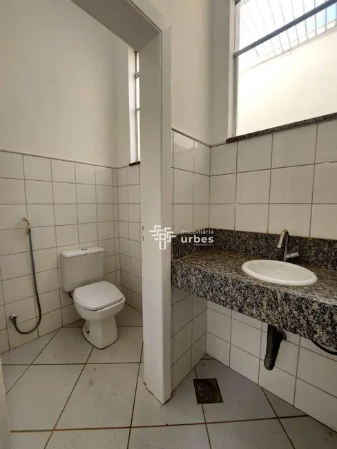 Foto 12 de Casa para alugar, 350m2 em Vila Medon, Americana - SP