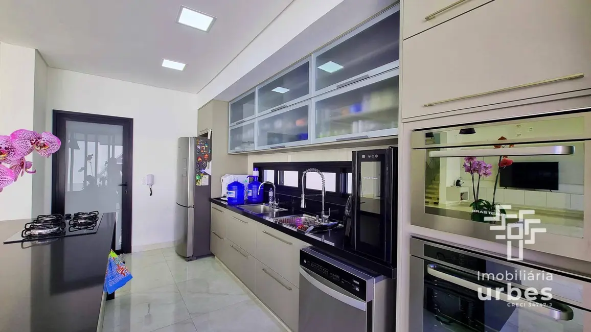 Foto 9 de Casa de Condomínio com 3 quartos à venda, 351m2 em Jardim Portal da Colina, Americana - SP