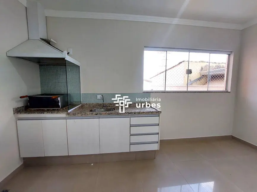 Foto 1 de Apartamento com 2 quartos para alugar, 82m2 em Jardim Lizandra, Americana - SP