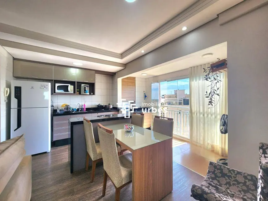 Foto 1 de Apartamento com 2 quartos à venda, 54m2 em Catharina Zanaga, Americana - SP