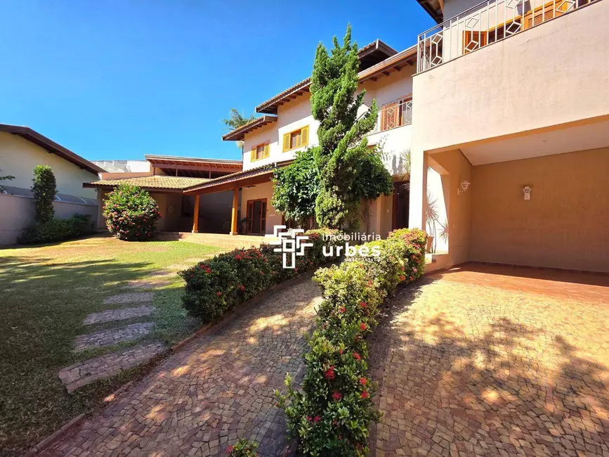 Casa de Condomínio com 4 quartos à venda, 667m2 em Iate Clube de Americana, Americana - SP - imagem 2 Foto 2 de Casa de Condomínio com 4 quartos à venda, 667m2 em Iate Clube de Americana, Americana - SP