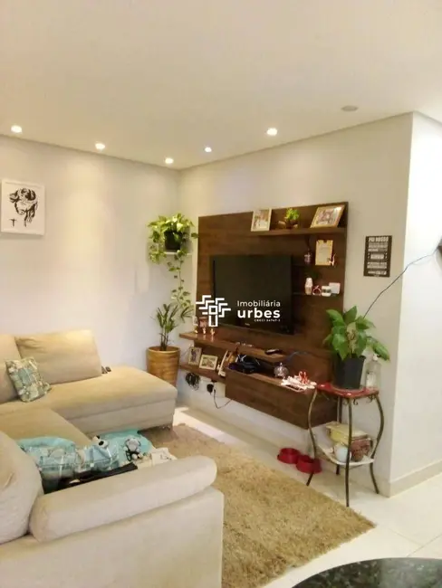 Foto 1 de Apartamento com 3 quartos à venda, 66m2 em Parque Universitário, Americana - SP