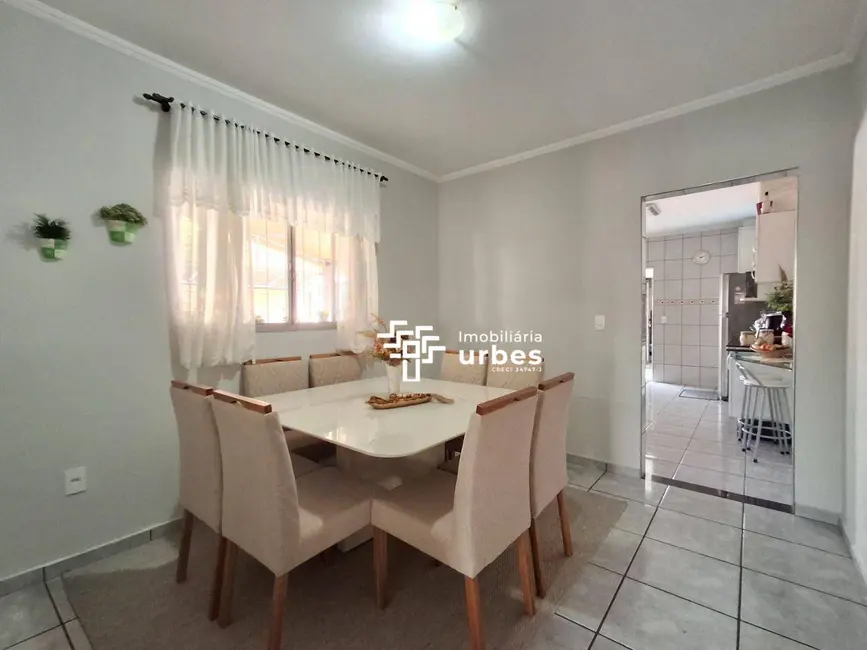 Foto 6 de Casa com 3 quartos à venda, 357m2 em Parque Residencial Francisco Lopes Iglesia, Nova Odessa - SP