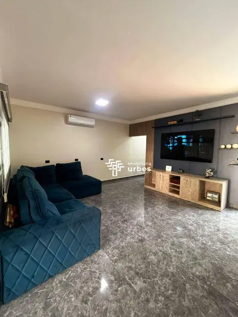 Foto 1 de Casa com 3 quartos à venda, 200m2 em Nova Odessa - SP