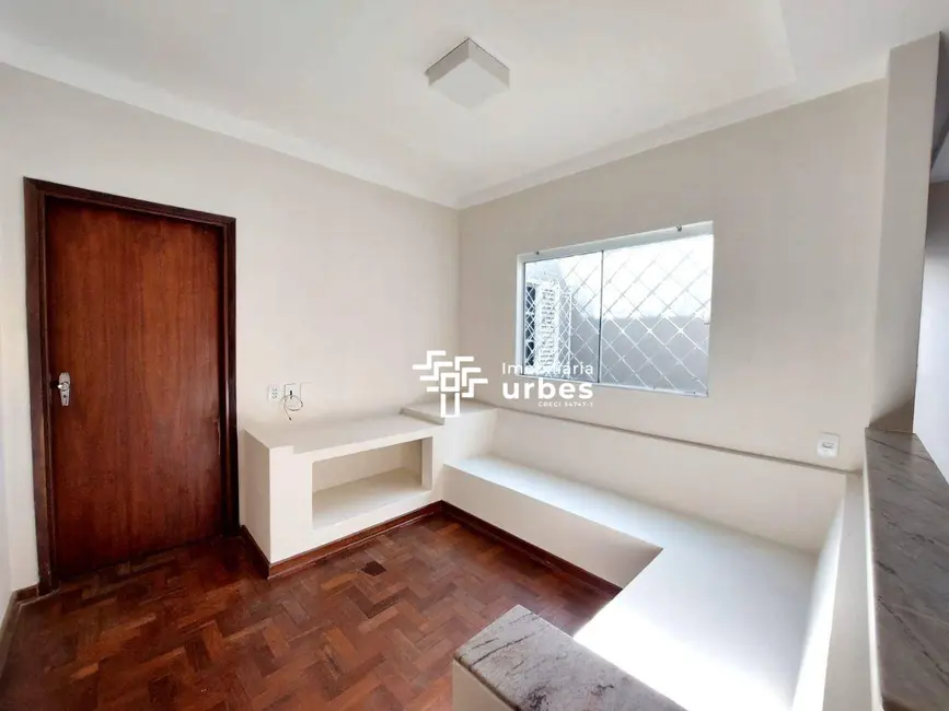 Casa com 3 quartos à venda e para alugar, 363m2 em Vila Santa Maria, Americana - SP - imagem 5 Foto 5 de Casa com 3 quartos à venda e para alugar, 363m2 em Vila Santa Maria, Americana - SP