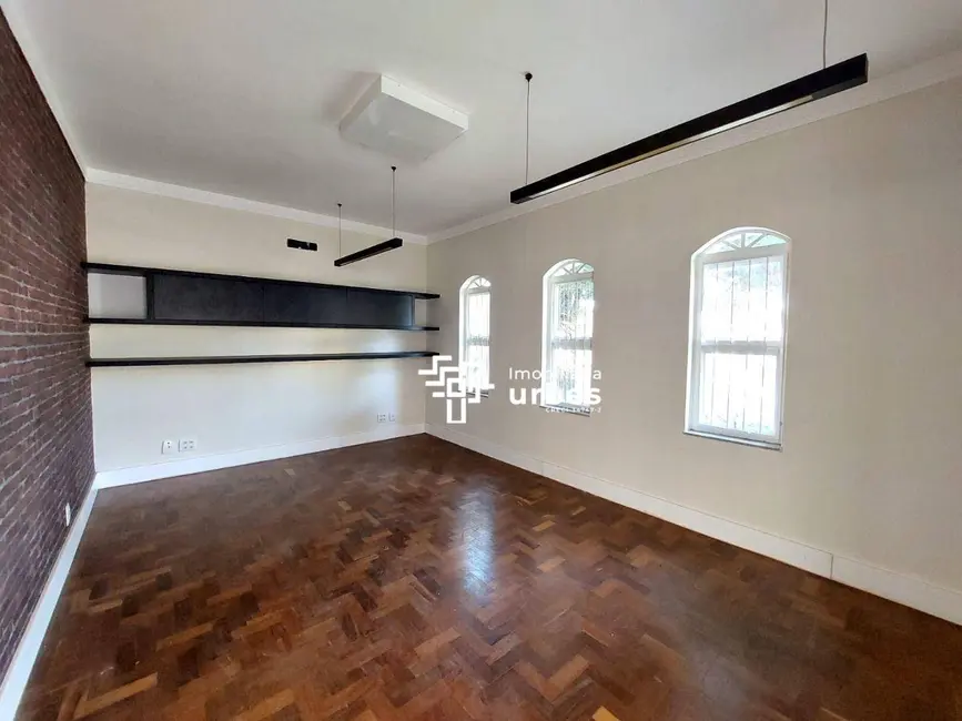 Foto 2 de Casa para alugar, 363m2 em Vila Santa Maria, Americana - SP