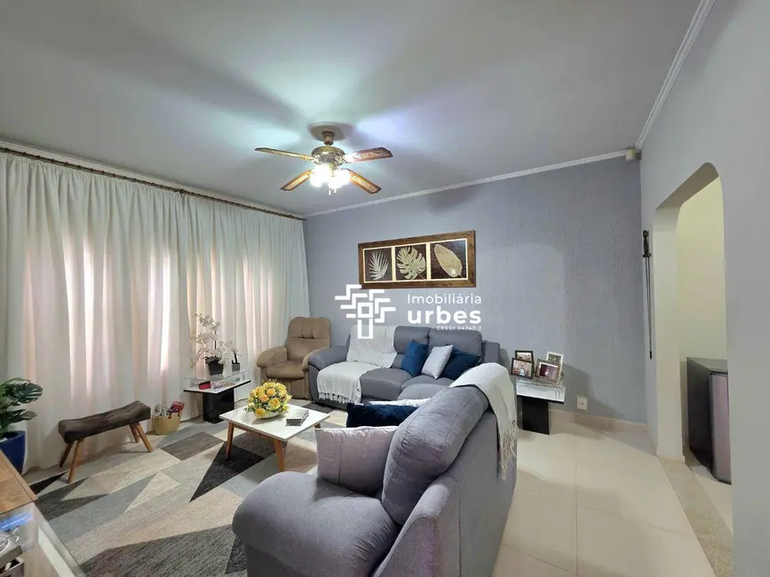 Foto 2 de Casa com 3 quartos à venda, 365m2 em Vila Belvedere, Americana - SP