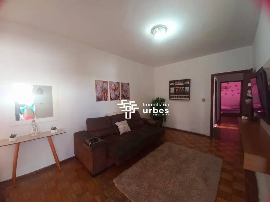 Foto 2 de Casa com 2 quartos à venda, 113m2 em Vila Santa Maria, Americana - SP