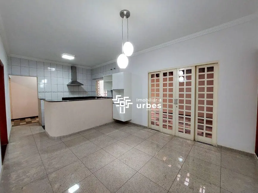 Casa com 3 quartos para alugar, 173m2 em Jardim Nossa Senhora do Carmo, Americana - SP - imagem 7 Foto 7 de Casa com 3 quartos para alugar, 173m2 em Jardim Nossa Senhora do Carmo, Americana - SP