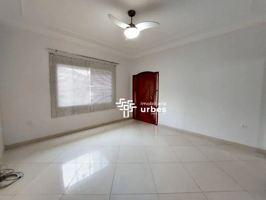 Casa com 3 quartos para alugar, 173m2 em Jardim Nossa Senhora do Carmo, Americana - SP - imagem 3 Foto 3 de Casa com 3 quartos para alugar, 173m2 em Jardim Nossa Senhora do Carmo, Americana - SP