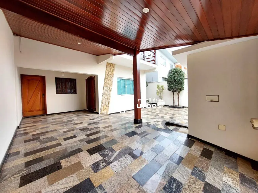 Casa com 3 quartos para alugar, 173m2 em Jardim Nossa Senhora do Carmo, Americana - SP - imagem 2 Foto 2 de Casa com 3 quartos para alugar, 173m2 em Jardim Nossa Senhora do Carmo, Americana - SP