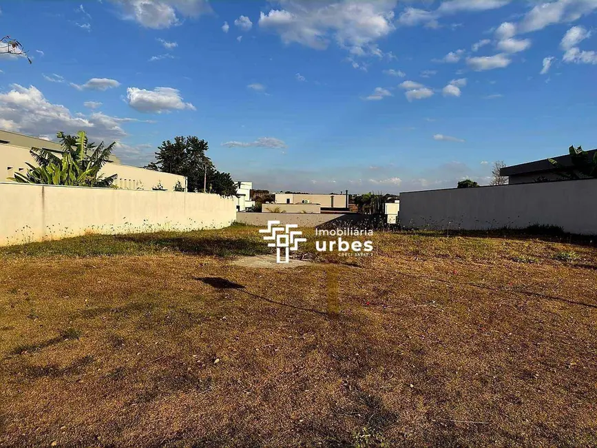 Foto 1 de Terreno / Lote à venda, 1037m2 em Nova Odessa - SP