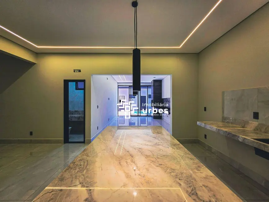 Casa de Condomínio com 3 quartos à venda, 366m2 em Loteamento Residencial Jardim dos Ipês Amarelos, Americana - SP - imagem 8 Foto 8 de Casa de Condomínio com 3 quartos à venda, 366m2 em Loteamento Residencial Jardim dos Ipês Amarelos, Americana - SP