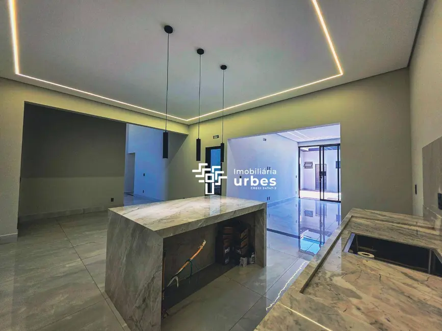 Casa de Condomínio com 3 quartos à venda, 366m2 em Loteamento Residencial Jardim dos Ipês Amarelos, Americana - SP - imagem 9 Foto 9 de Casa de Condomínio com 3 quartos à venda, 366m2 em Loteamento Residencial Jardim dos Ipês Amarelos, Americana - SP