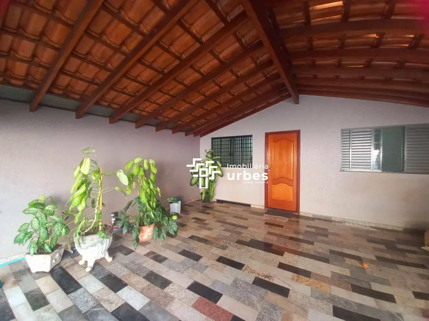 Foto 1 de Casa com 2 quartos à venda, 173m2 em Loteamento Residencial Jardim Jacyra, Americana - SP
