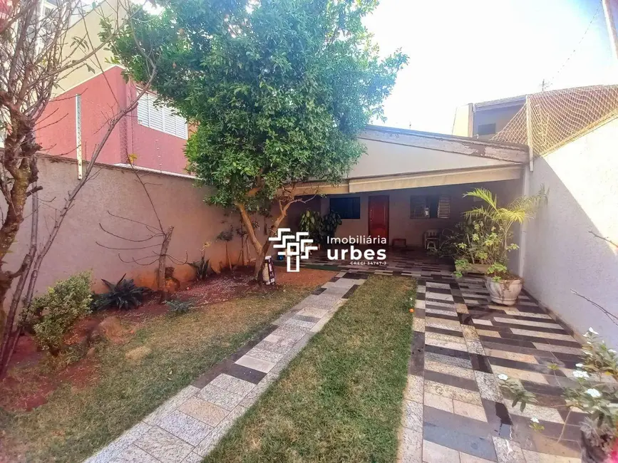 Foto 2 de Casa com 2 quartos à venda, 173m2 em Loteamento Residencial Jardim Jacyra, Americana - SP