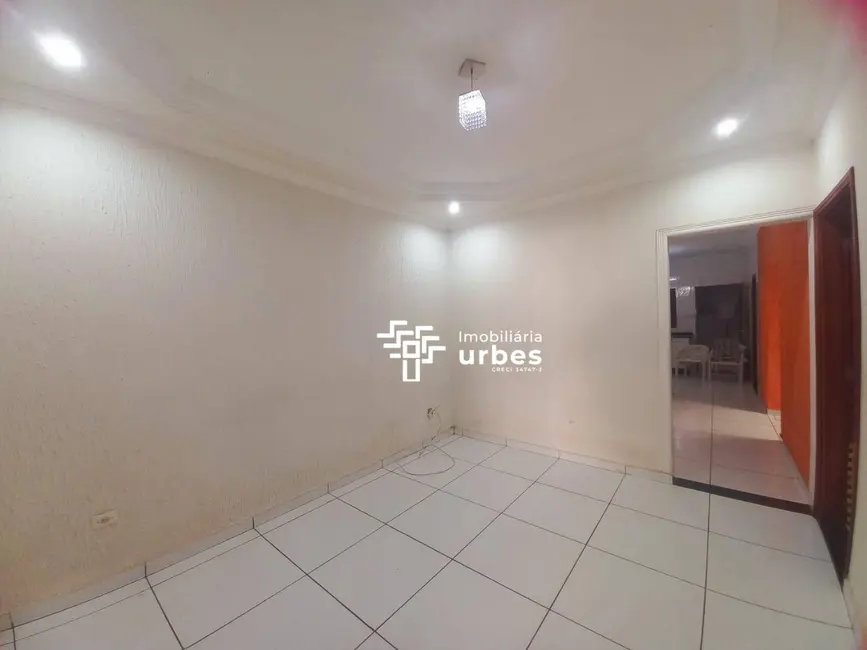 Foto 4 de Casa com 2 quartos à venda, 173m2 em Loteamento Residencial Jardim Jacyra, Americana - SP
