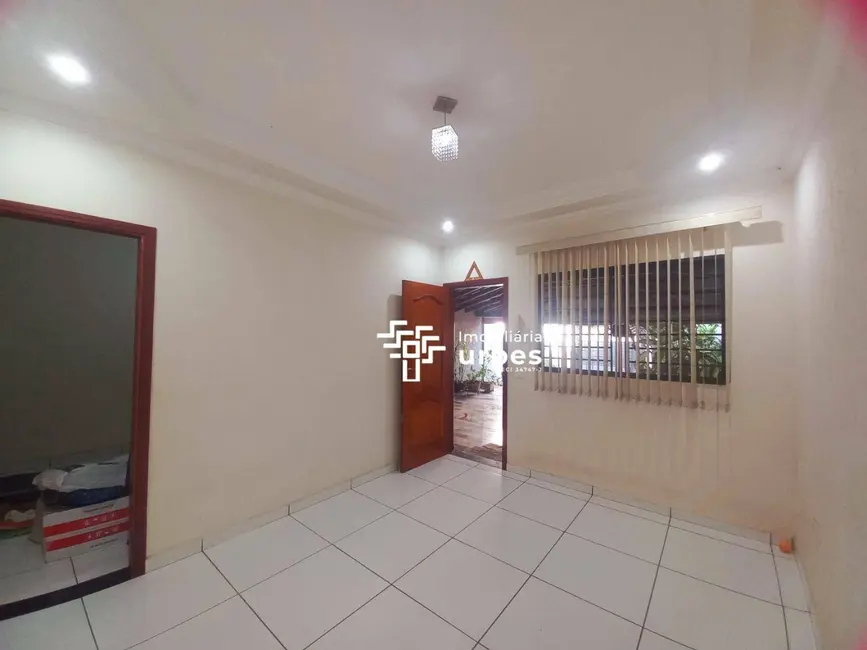 Foto 5 de Casa com 2 quartos à venda, 173m2 em Loteamento Residencial Jardim Jacyra, Americana - SP