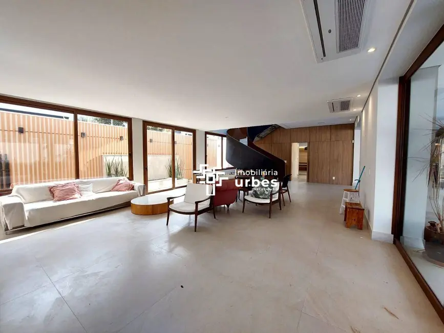 Casa com 4 quartos para alugar, 657m2 em Parque Residencial Nardini, Americana - SP - imagem 5 Foto 5 de Casa com 4 quartos para alugar, 657m2 em Parque Residencial Nardini, Americana - SP