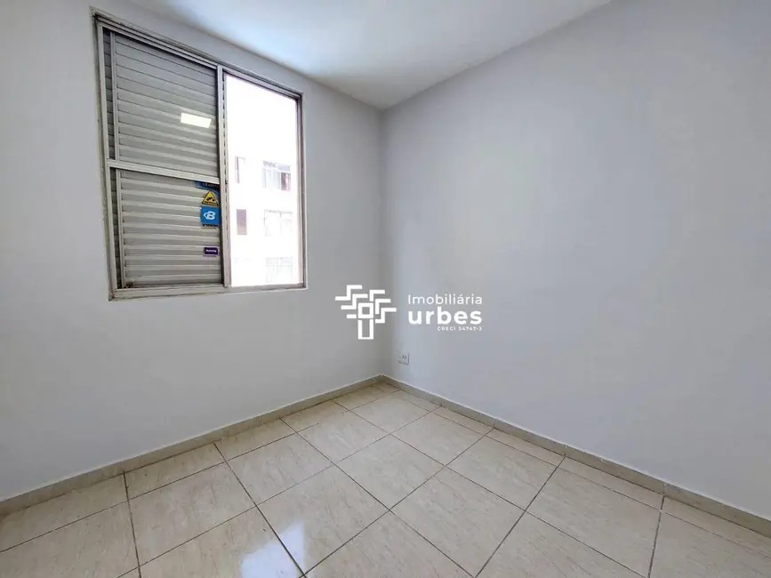 Apartamento com 3 quartos para alugar, 65m2 em Brieds, Americana - SP - imagem 8 Foto 8 de Apartamento com 3 quartos para alugar, 65m2 em Brieds, Americana - SP