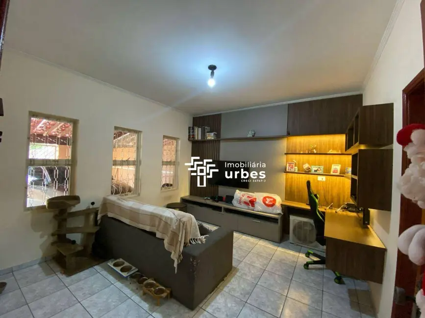 Foto 1 de Casa com 2 quartos à venda, 150m2 em Parque Gramado, Americana - SP