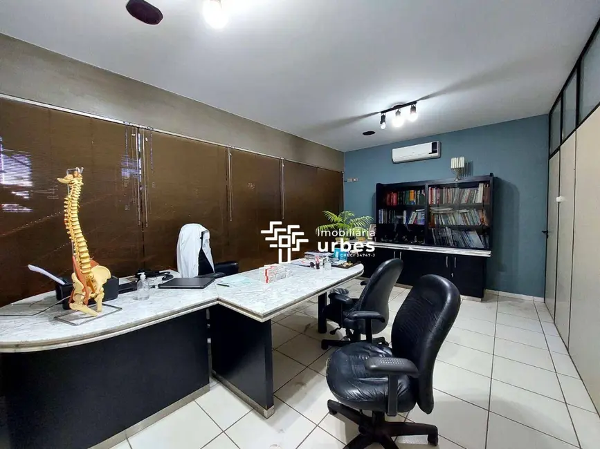 Casa para alugar, 335m2 em Vila Medon, Americana - SP - imagem 8 Foto 8 de Casa para alugar, 335m2 em Vila Medon, Americana - SP