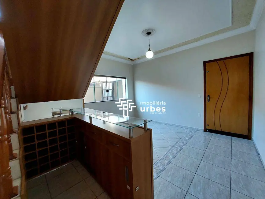 Foto 3 de Casa com 3 quartos para alugar, 187m2 em Jardim Glória, Americana - SP