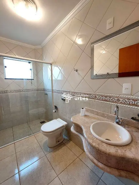 Foto 4 de Casa com 3 quartos para alugar, 187m2 em Jardim Glória, Americana - SP