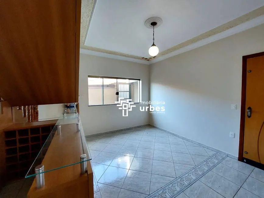 Foto 2 de Casa com 3 quartos para alugar, 187m2 em Jardim Glória, Americana - SP