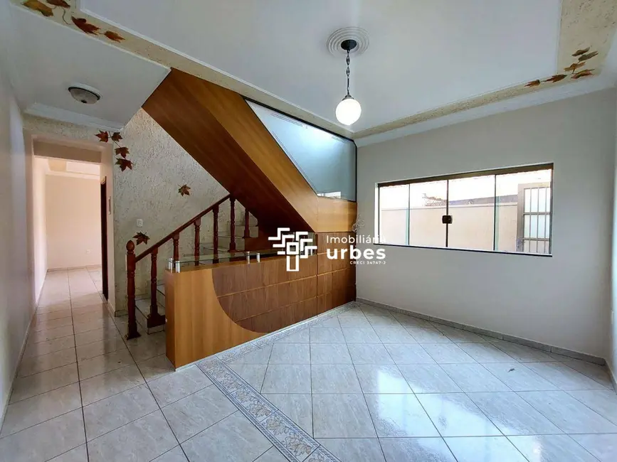 Foto 1 de Casa com 3 quartos para alugar, 187m2 em Jardim Glória, Americana - SP